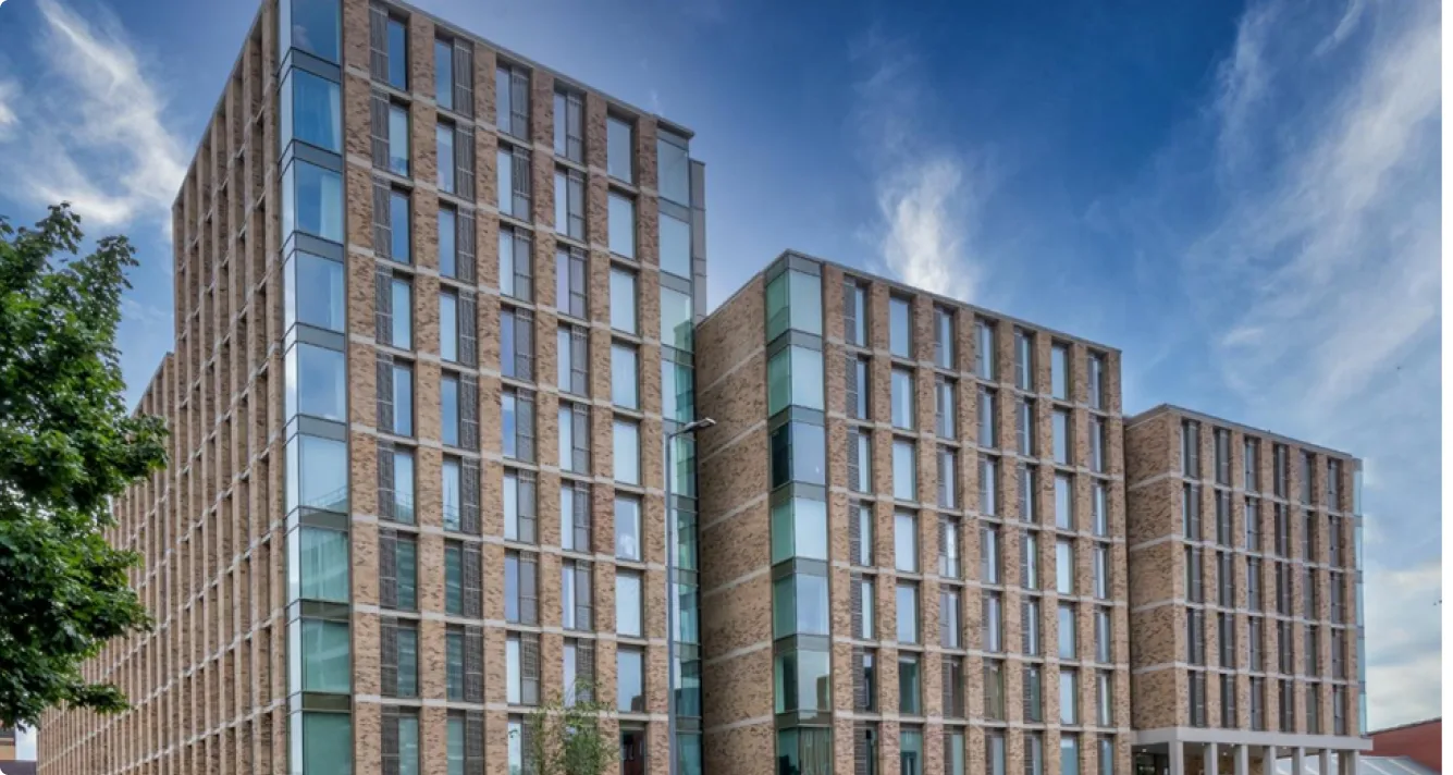 ALT W72 — modern facade
